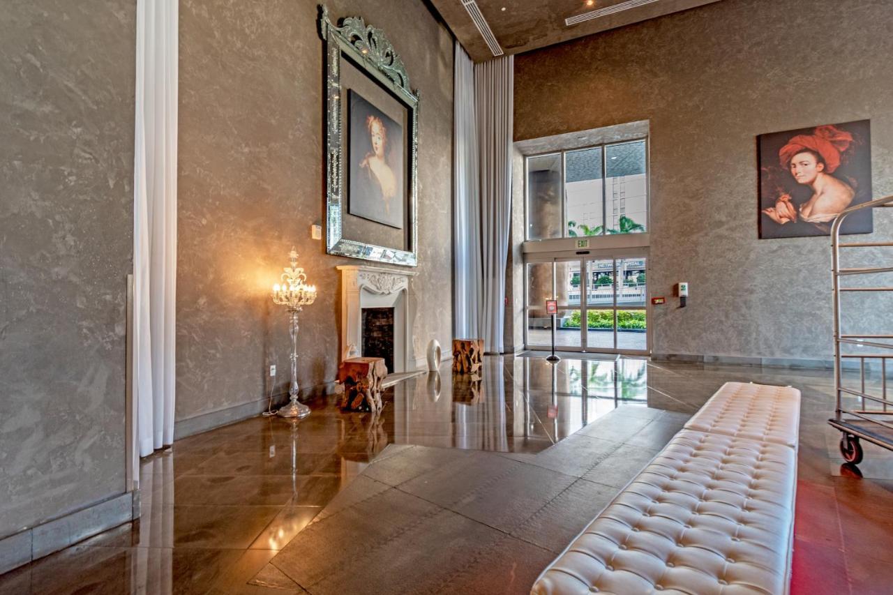 Icon Brickell Residences Apartment Miami