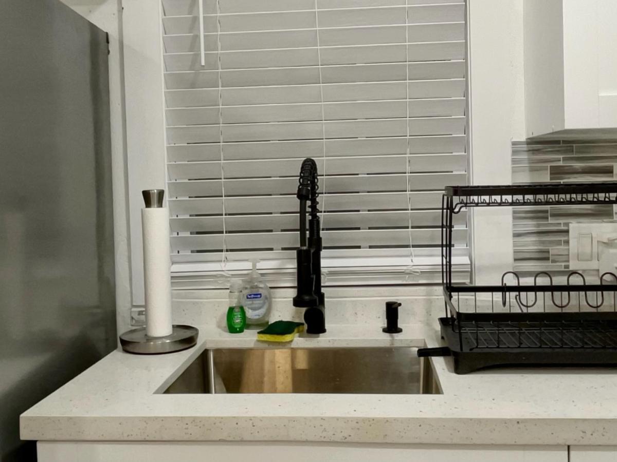 Designer House 3 Bed King Bed Close To South Beach Holiday home Miami
