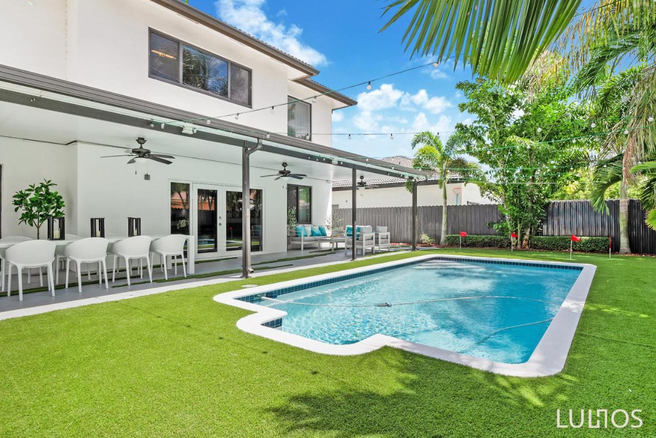 Luxury Oasis - Heated Pool, Game Extravaganza L44 Vakantiehuis