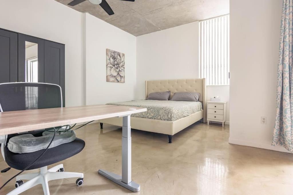 Appartement 1br Loft In Downtown With Bay View And Workspace Miami