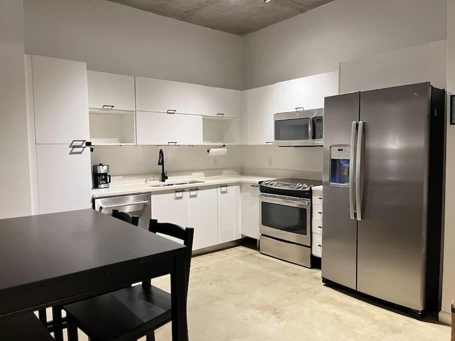 Appartement 1br Loft In Downtown With Bay View And Workspace Miami