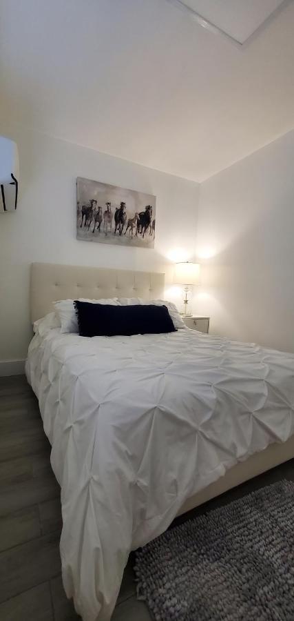 Vakantiehuis Modern Home, Excellent Location *