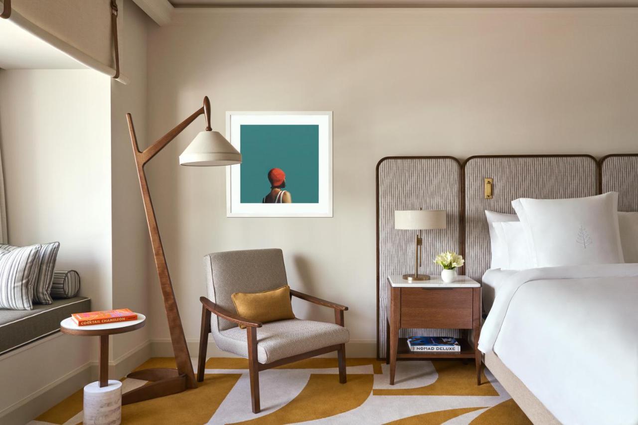 Four Seasons Hotel