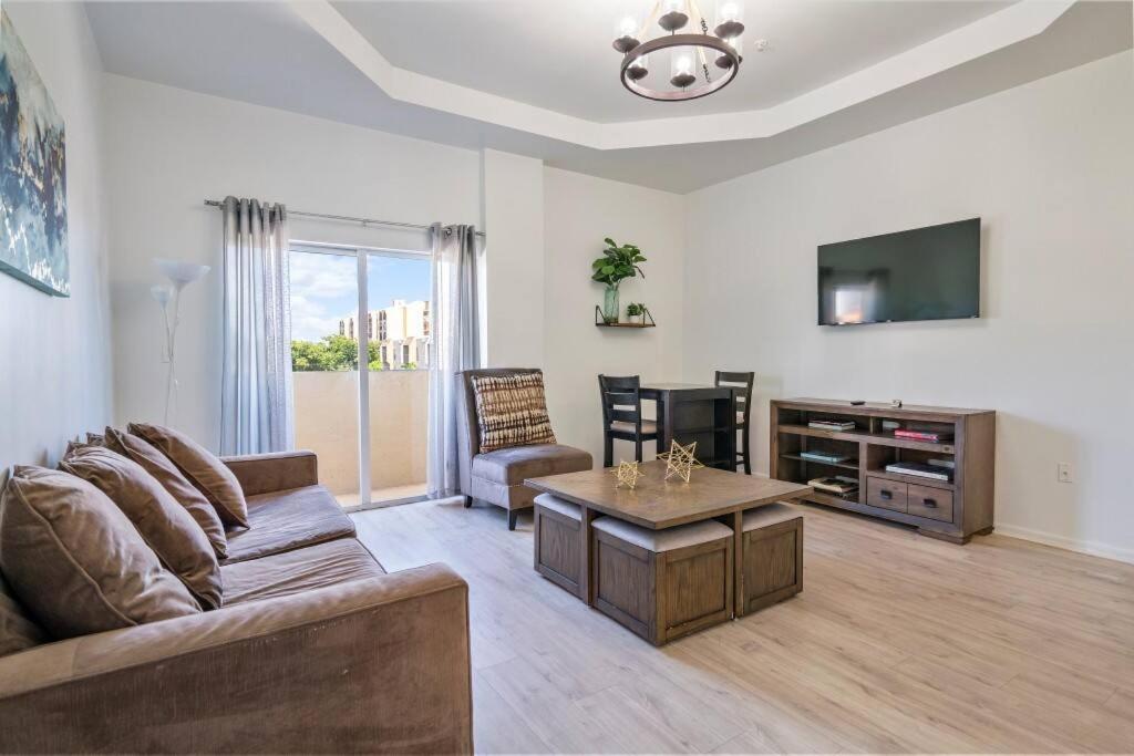 Apartment Airport 2bedrooms 2 Bath Miami