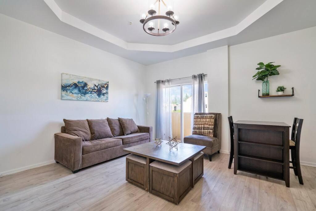 Airport 2bedrooms 2 Bath Apartment Miami