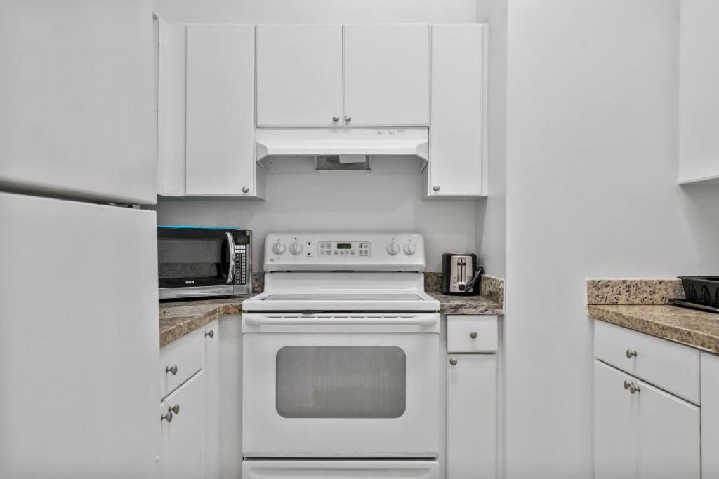 Airport 2bedrooms 2 Bath Apartment Miami