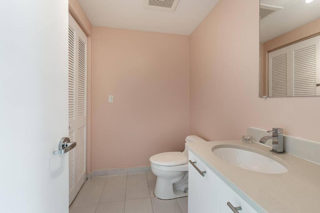 Midtown Wynwood 2-story - Vice Miami