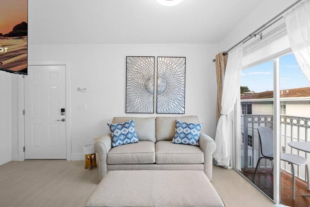Beautiful In The Heart Of Apt 3 Appartement *