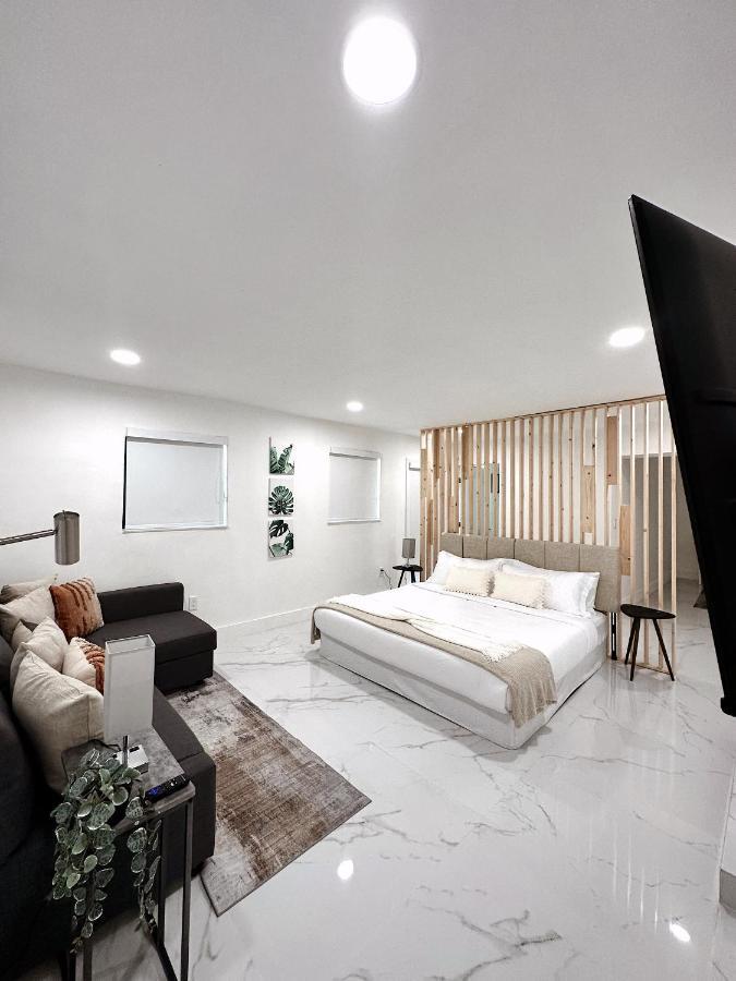 New Comfy And Modern House Near Airport Ferienhaus *