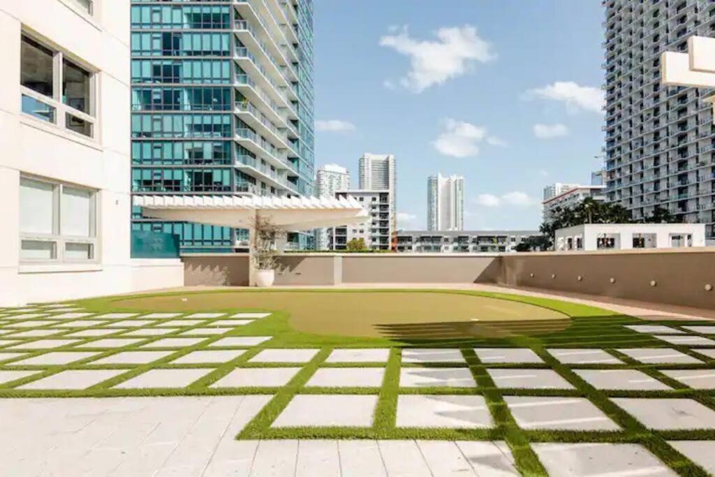 Midtown Wynwood 2-story - Vice Apartment
