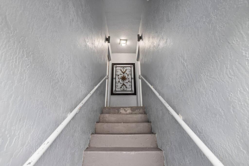 Appartement Beautiful In The Heart Of Apt 3 *