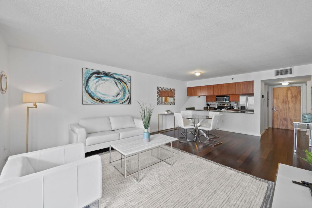 Private Unit With Amenities And Parking Appartement