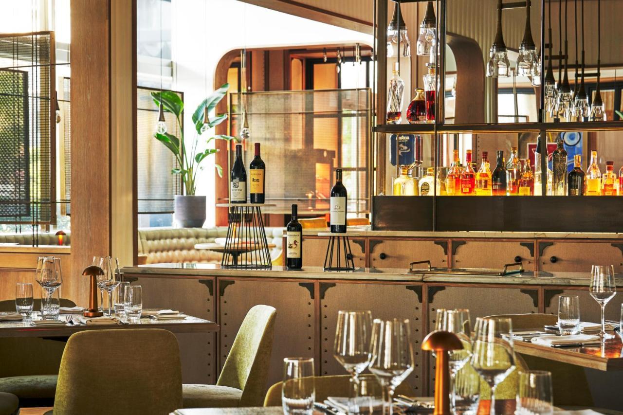 Four Seasons Hotel 5*