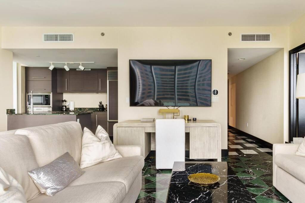 Apartment 2 Bedroom With Stunning Views At The W Residences *