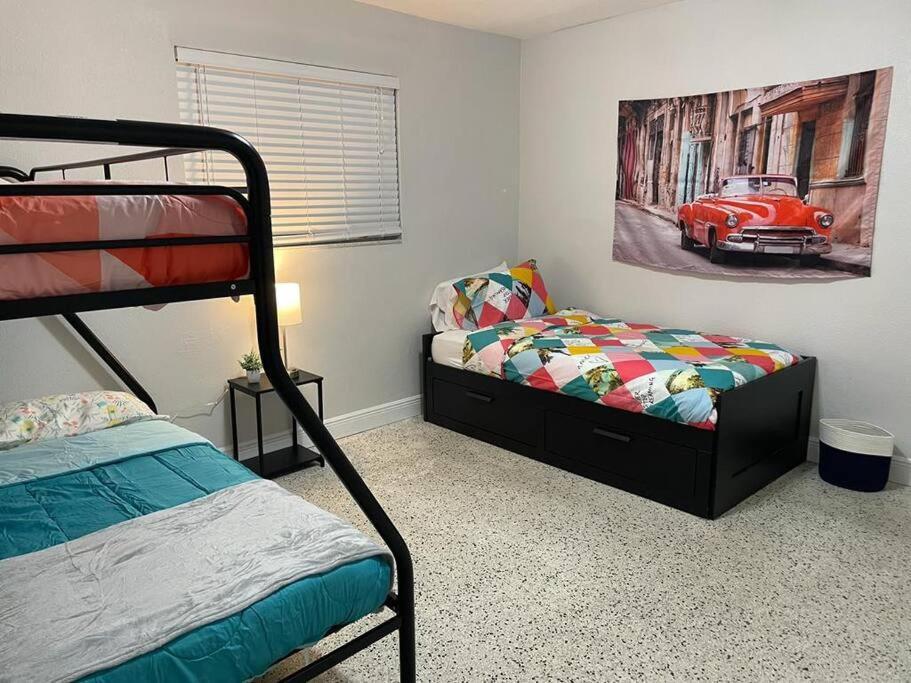 Sleeps 8, Havana Nights In *