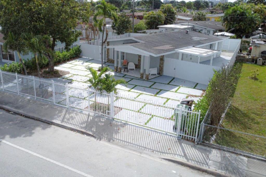 Dream House 4b/2b King Bed Springs, Fl * Miami