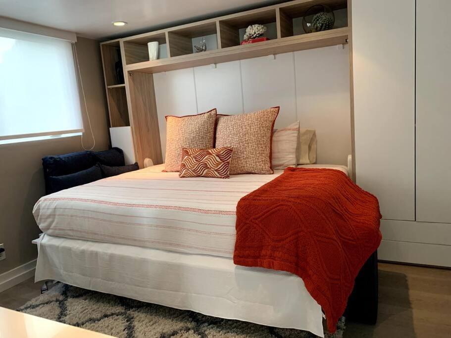 Naomi - Luxury Design New Villa Miami