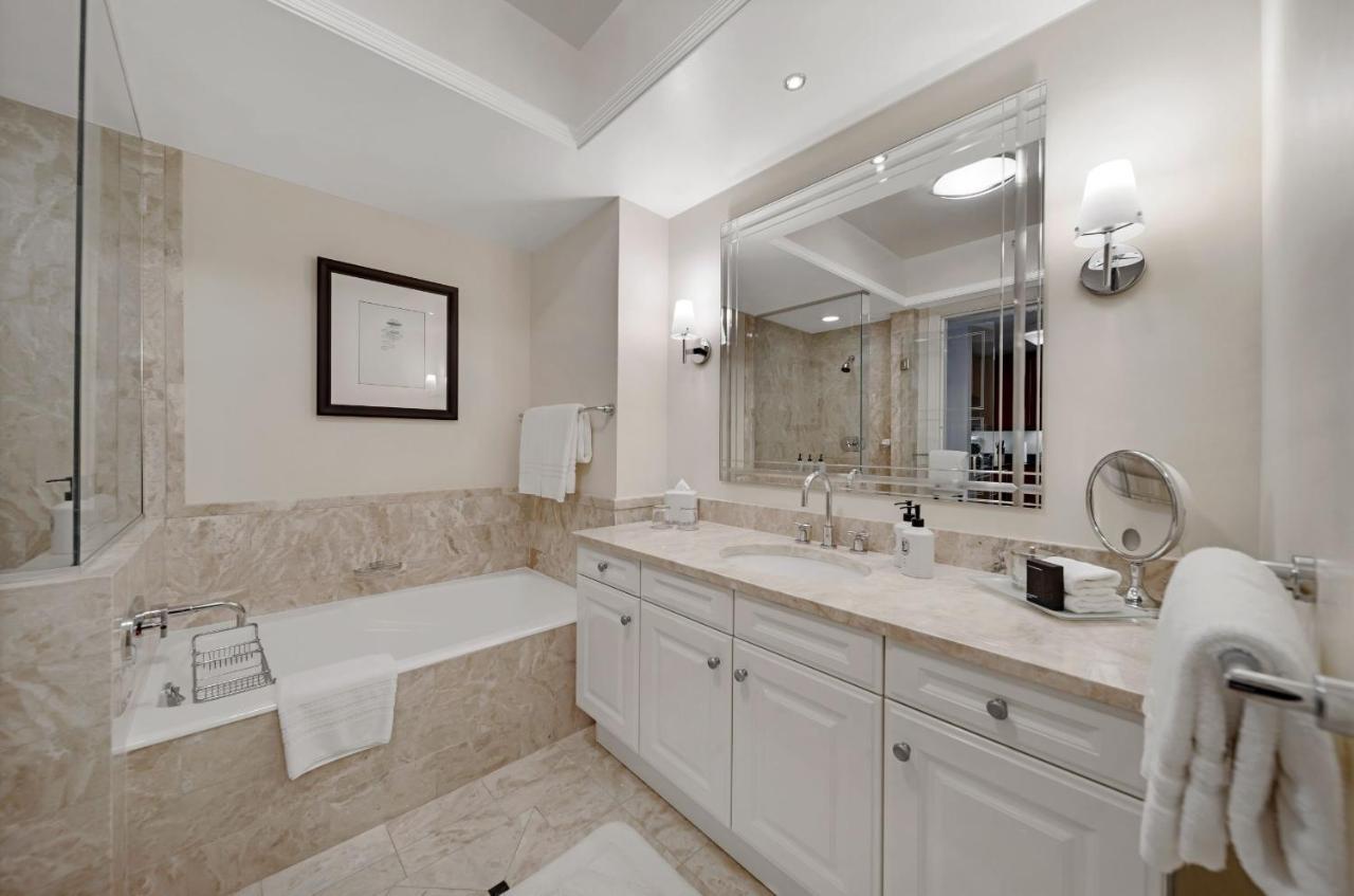 Hotel Four Seasons Studio Kitchen Miami