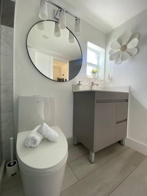 Dream House 4b/2b King Bed Springs, Fl Miami