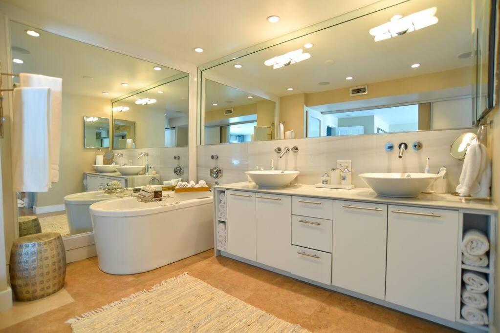 Naomi - Luxury Design New Villa Miami