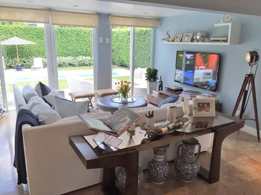 Naomi - Luxury Design New Villa