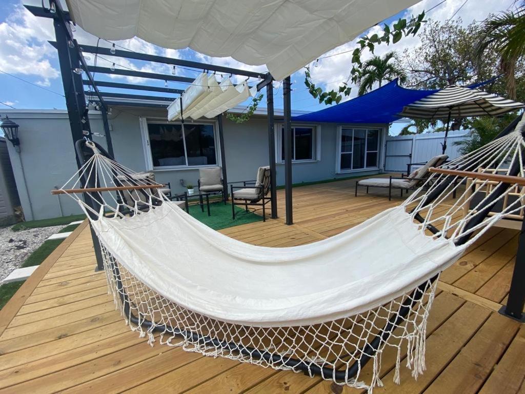 Dream House 4b/2b King Bed Springs, Fl Holiday home Miami