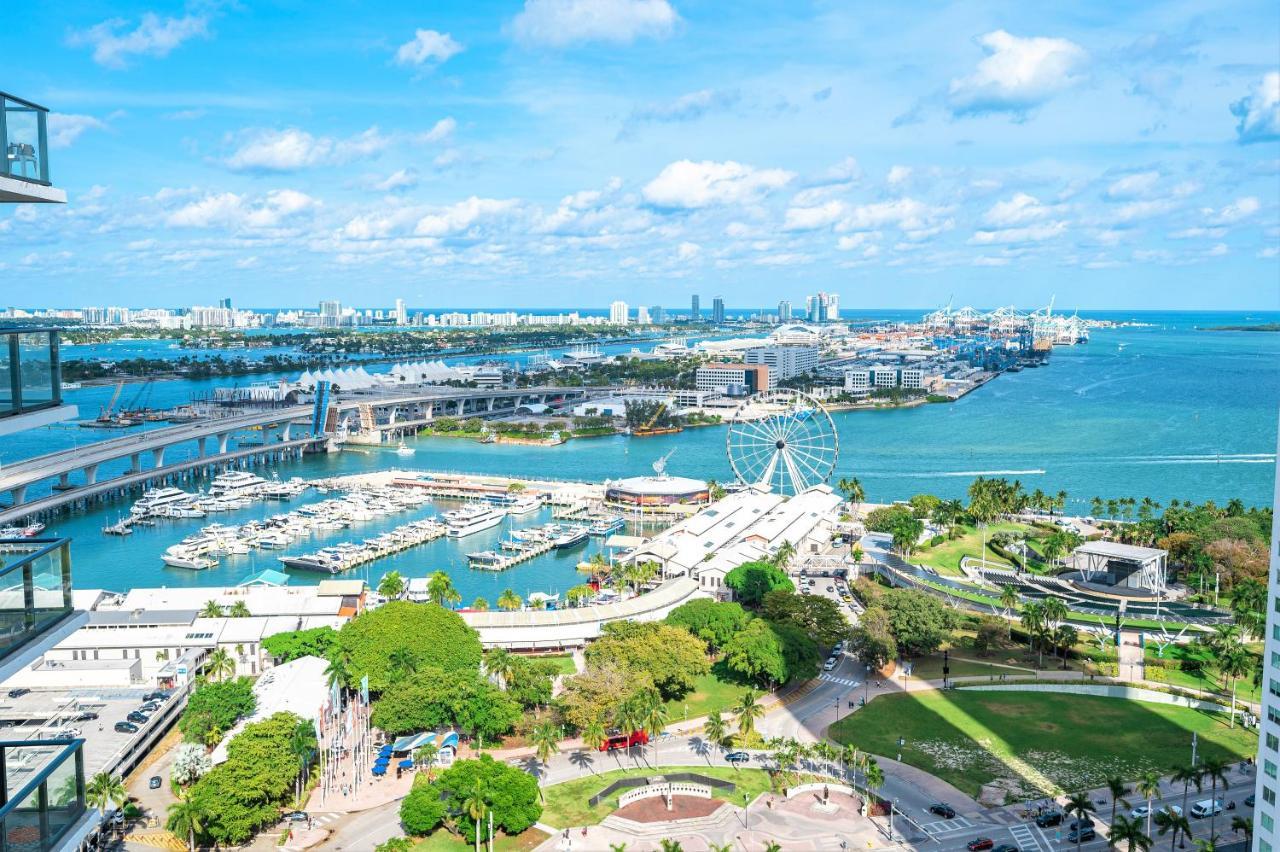 Experience The Perfect Life!! Centrally Located Luxury Condo! Apartment *