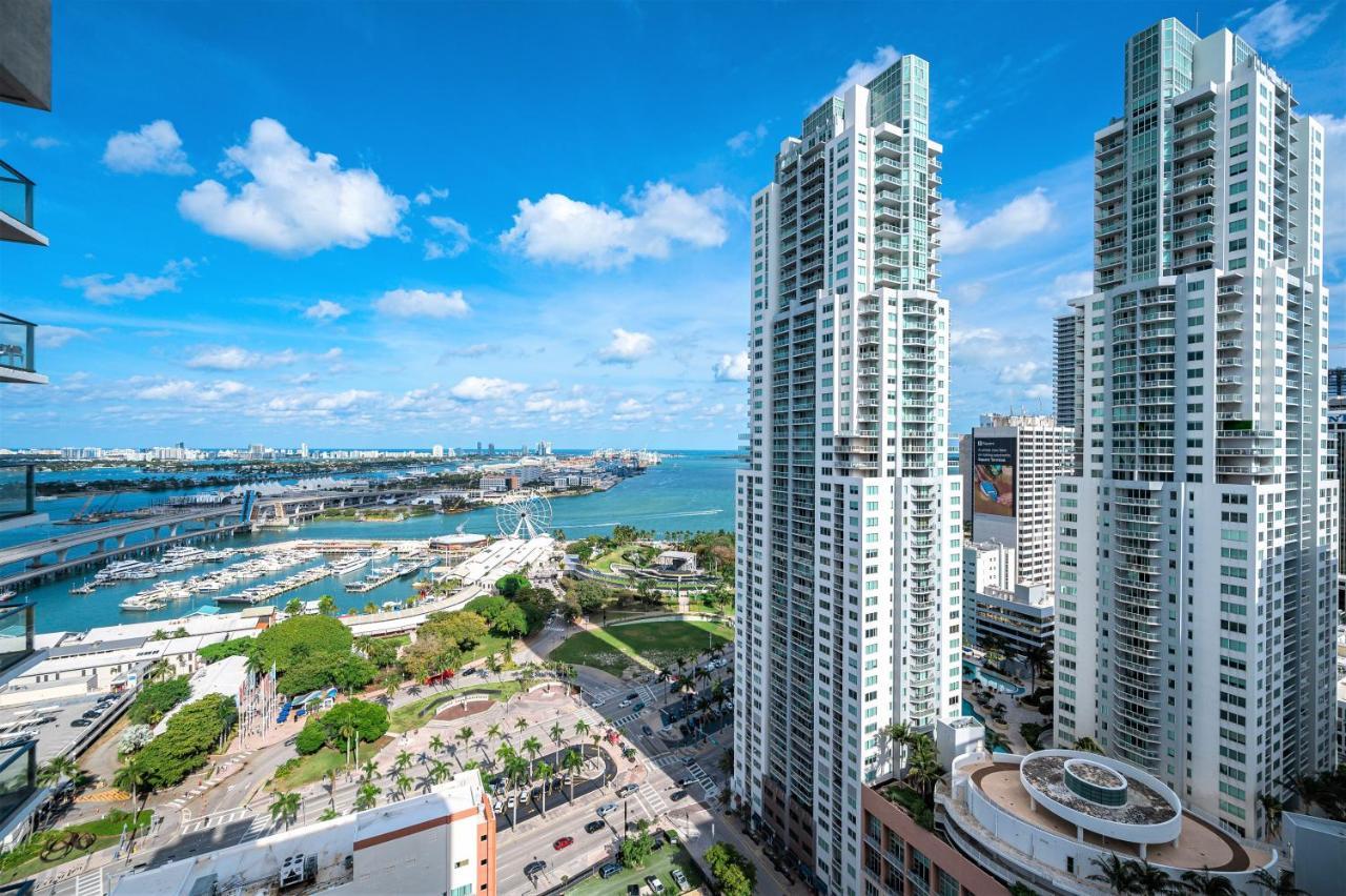 Experience The Perfect Life!! Centrally Located Luxury Condo! *