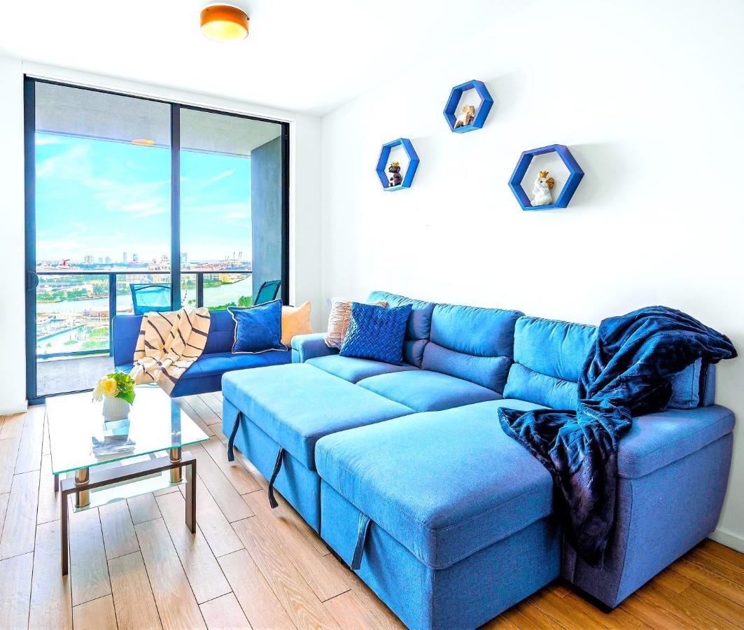 Experience The Perfect Life!! Centrally Located Luxury Condo!
