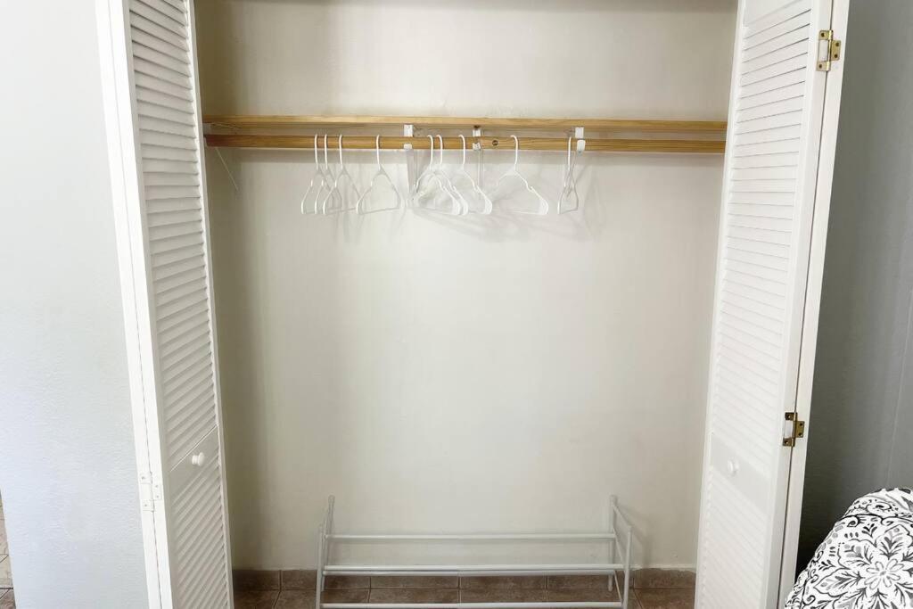 Amazing & Cozy Duplex Near Zoo ! Holiday home Miami