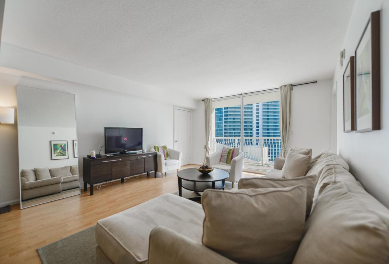 Fantastic 2br On 31st Floor Free Parking Appartement