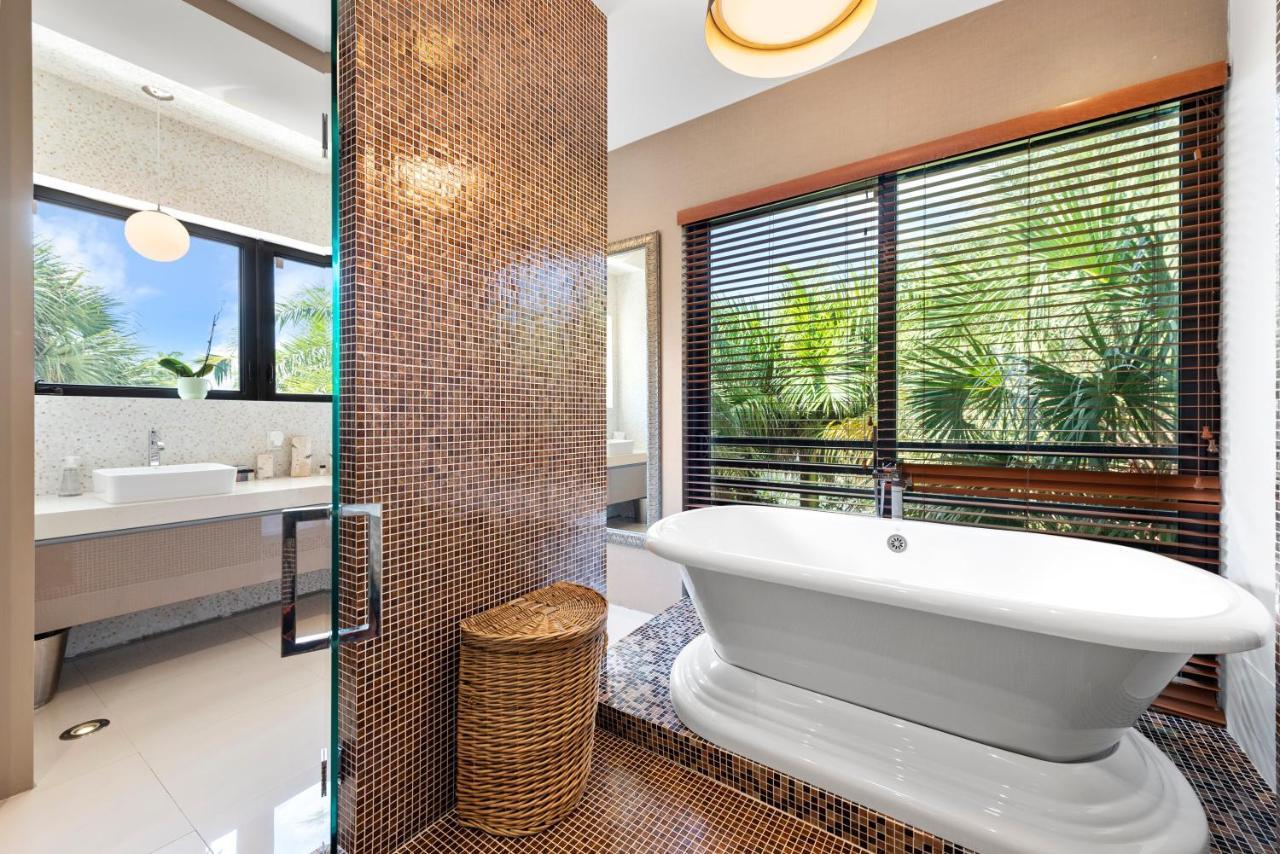 Villa Bali Miami