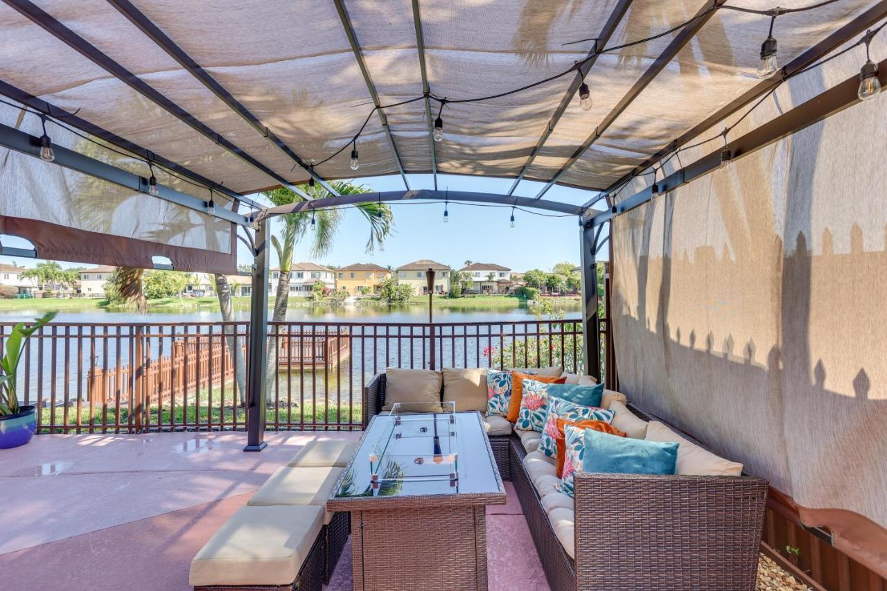 Spacious Retreat With Grill, Pool And Dock! Vakantiehuis Miami