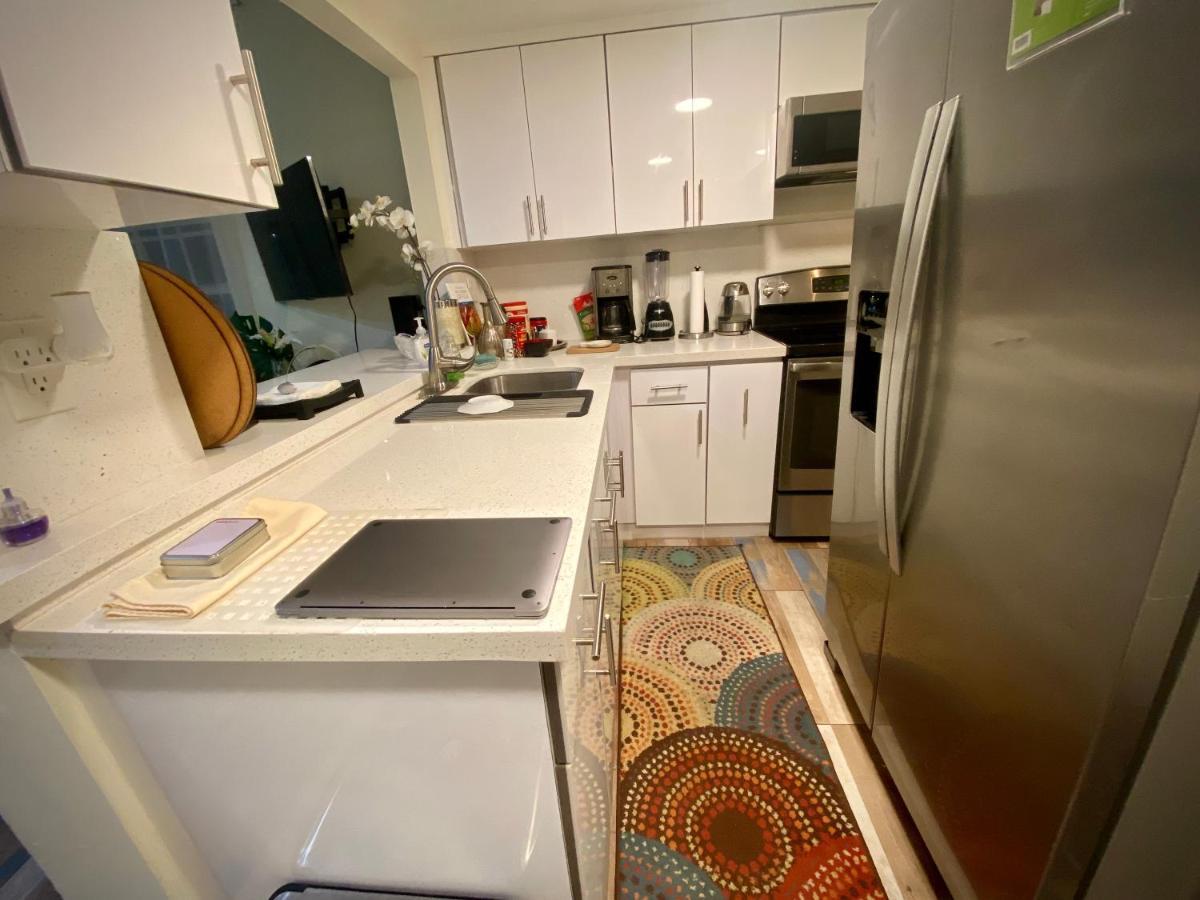 Bright Townhouse 3 Bedroom Free Parkig Garden Miami