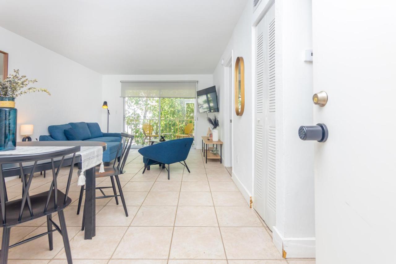One Bedroom - With Parking & Balcony - Heart Of Wynwood