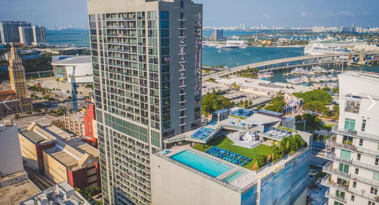Itemp At X Miami