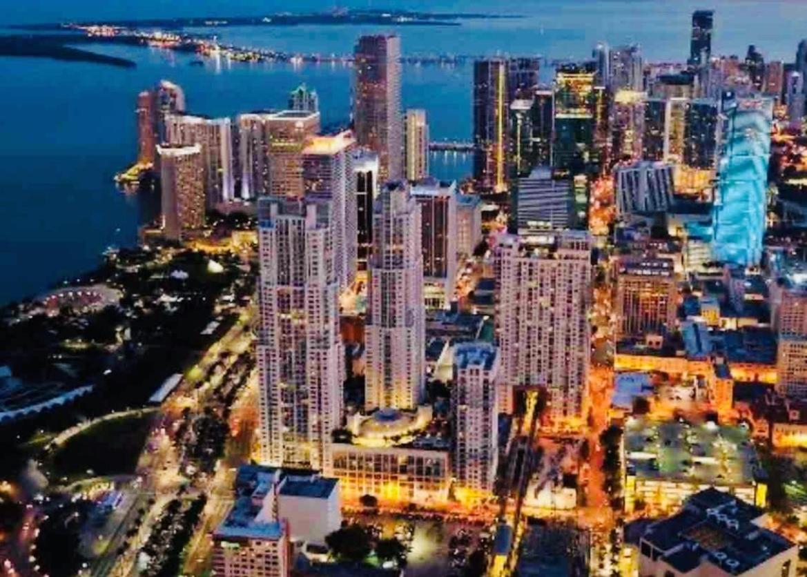 Homestay New Private Magic Of Miami, Gated Parking