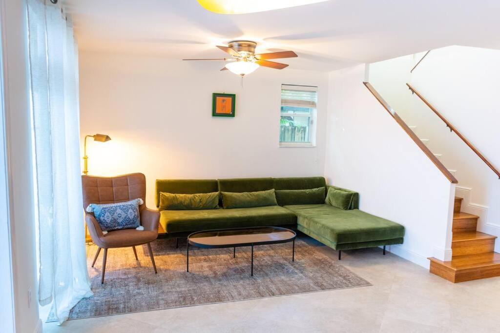 Coconut Grove Hidden Sanctuary Townhouse Holiday home *