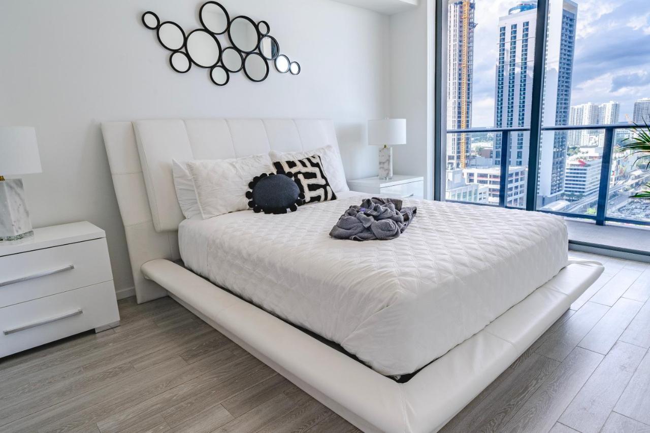 Luxurious 2-bed With Breathtaking Bay Views!! Appartement *