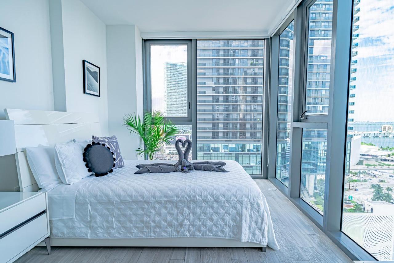 Appartement Luxurious 2-bed With Breathtaking Bay Views!!