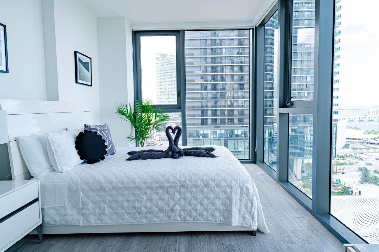 Appartement Luxurious 2-bed With Breathtaking Bay Views!! *