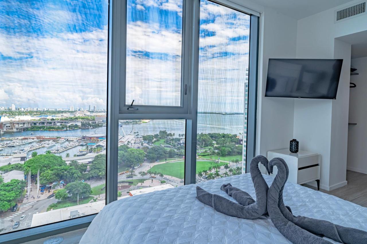 Luxurious 2-bed With Breathtaking Bay Views!! Appartement