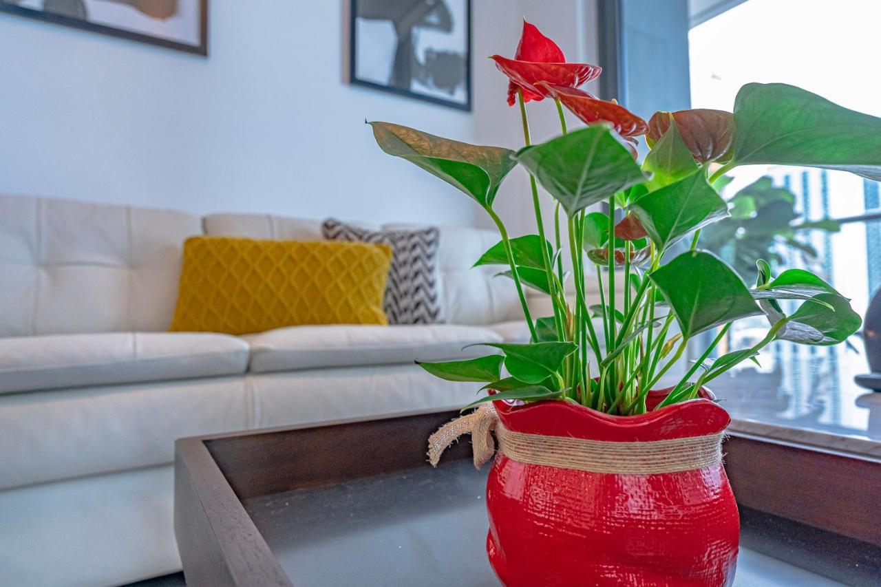 Appartement Luxurious 2-bed With Breathtaking Bay Views!!