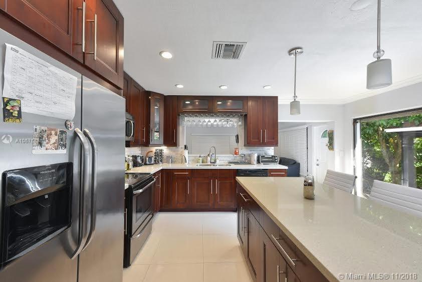 Vakantiehuis Modern Oversized 3 Bedroom In Location *