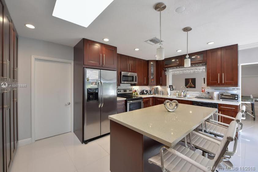 Modern Oversized 3 Bedroom In Location * Miami