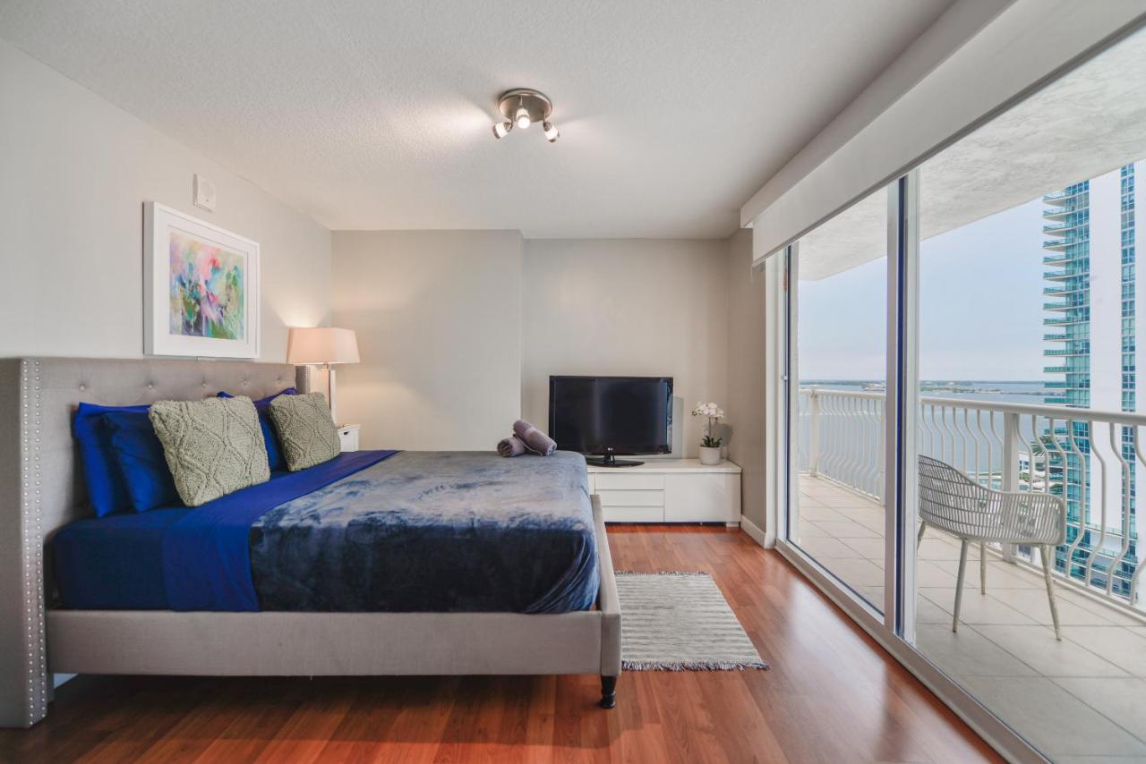 Apartment Spectacular 3 Bd Direct Ocean Balcony View