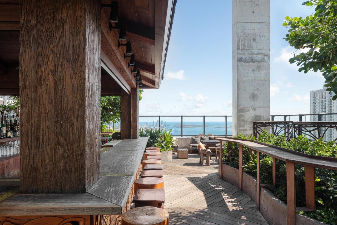 Hotel East 4*