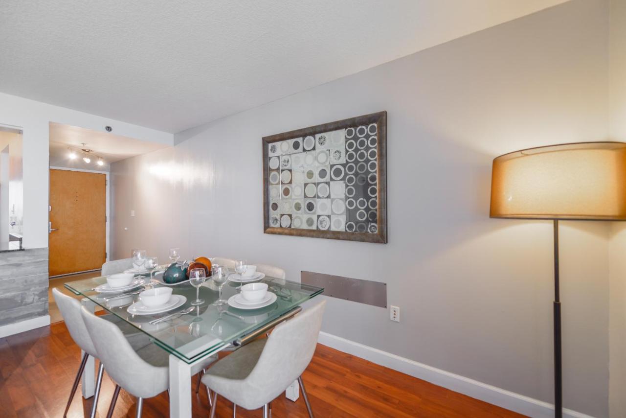 Apartment Spectacular 3 Bd Direct Ocean Balcony View