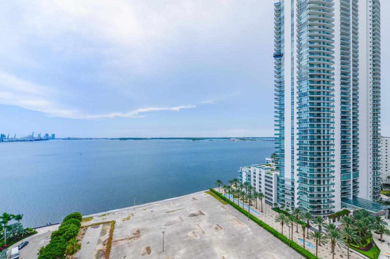 Spectacular 3 Bd Direct Ocean Balcony View Apartment