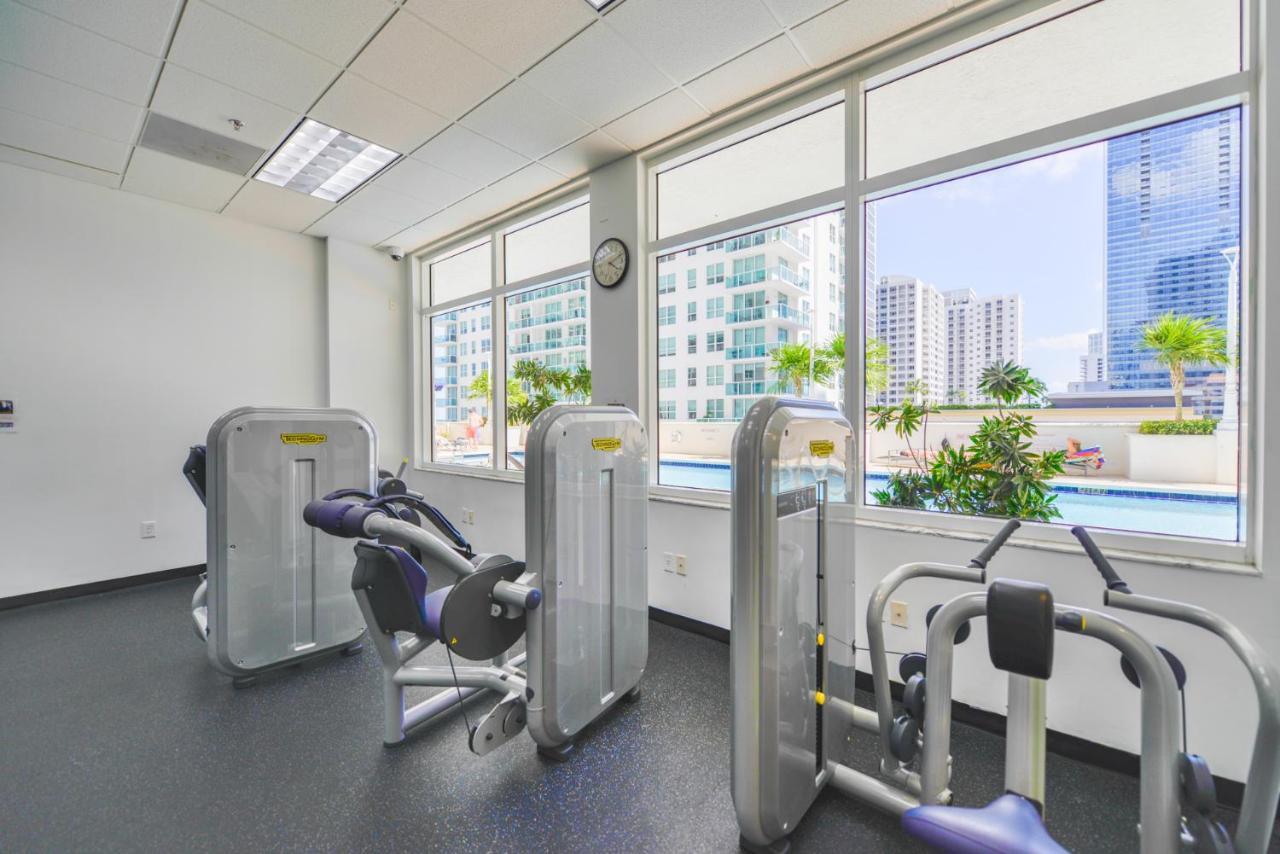 Spectacular 3 Bd Direct Ocean Balcony View * Miami